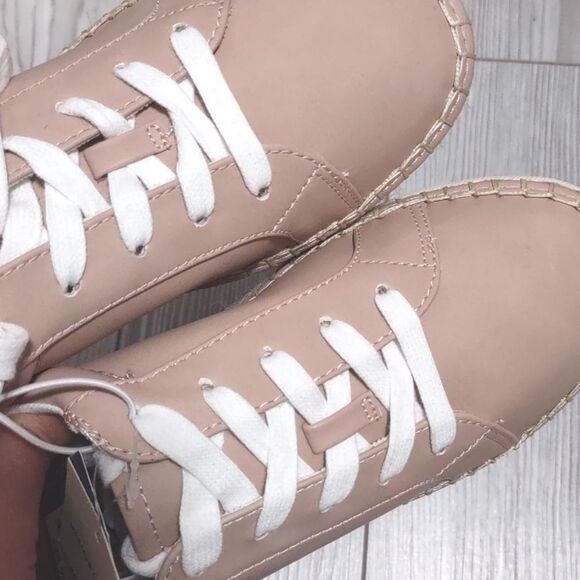 (20-3470)โ ๐ฅ3/$20๐ฅ Universal Thread Tan Shaelyn Size 6 - Picture 11 of 11